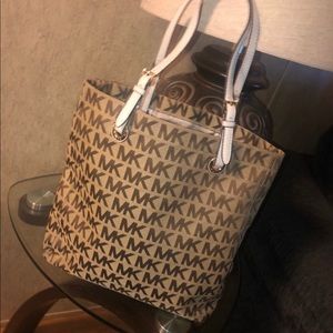 Michael Kors Tote
